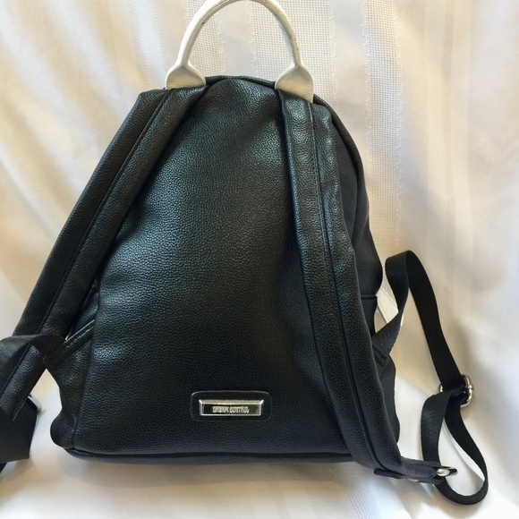 Dream Control Floral Embroidered Vegan Backpack - Picture 2 of 7